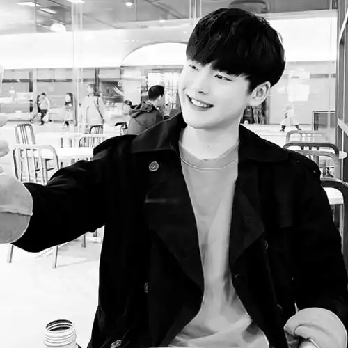 男生头像真人黑色帅气这让人心动的眼神