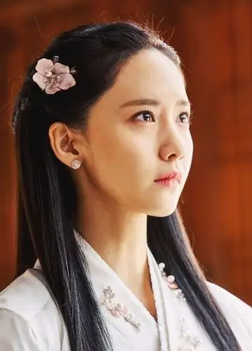 林允儿绝美照片流出最好的年纪最美的颜值静若处子宛若天使