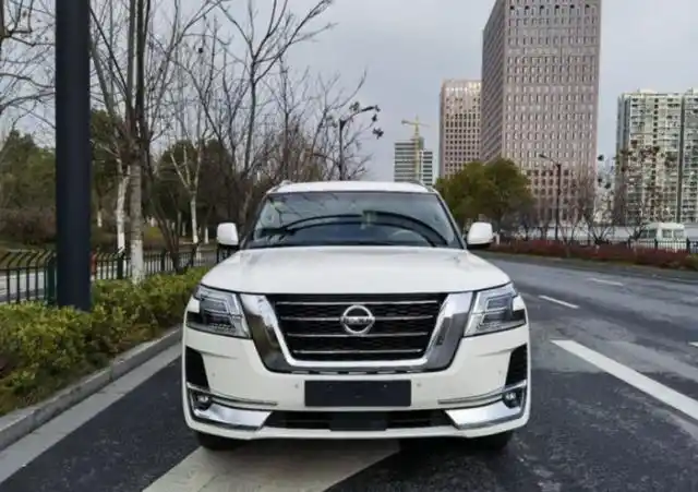 91万元买辆日产途乐v8,老y62车主想试驾,看到中控时莞尔一笑