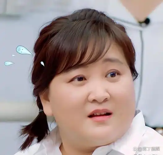 贾玲近照曝光!消失一年,暴瘦100斤,颜值惊艳