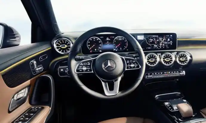 气场很强大奔驰全新a级内饰曝光