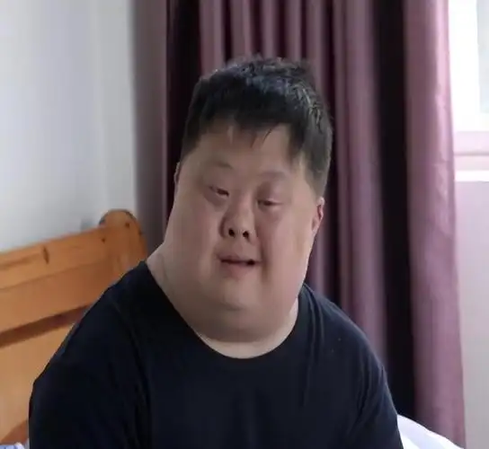 不懂音乐却被誉为天才指挥家舟舟骗局被拆穿后过得如何