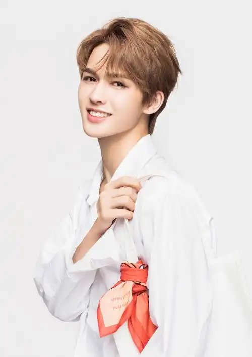 ninepercent朱正廷温蒂自修/无水印