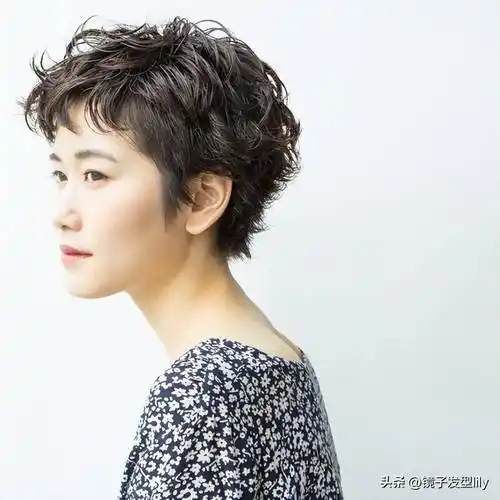 女士短发别乱剪,选这四种就对了,很美很时尚_发型_女性_纹理