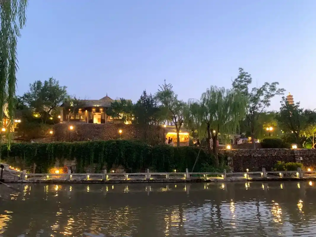 古北水镇.古北水镇,位于北京市密云区古北口镇司马台村,因位于 - 抖音