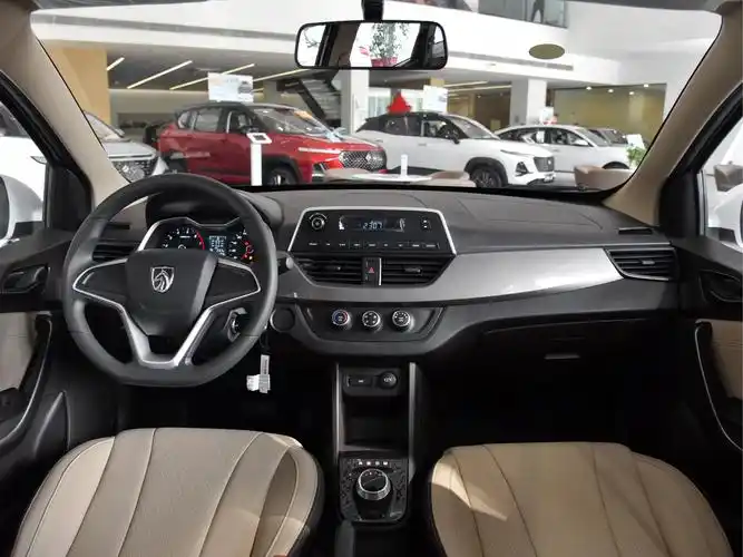 宝骏310w裸车价格(6)