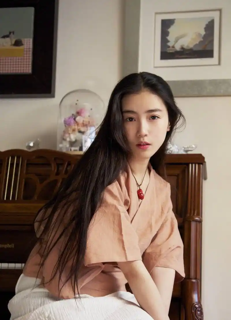 张辛苑诱人珍藏美照合集,每一张都不一般,图四让人有点小纠结