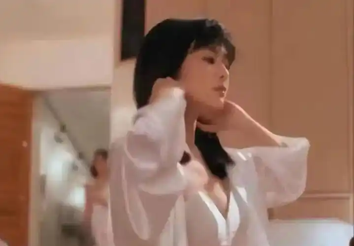 看完她的泳装照,总算了解啥叫女人味_个性_气质_女性