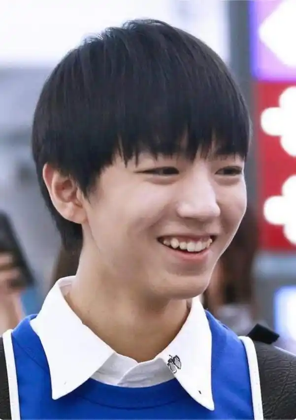 戴牙套是双刃剑:毛不易拯救一口烂牙,刘雯,肖战却变难看了