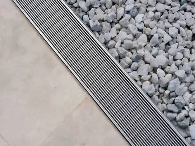 花园房子周边的散水沟怎么处理才好看