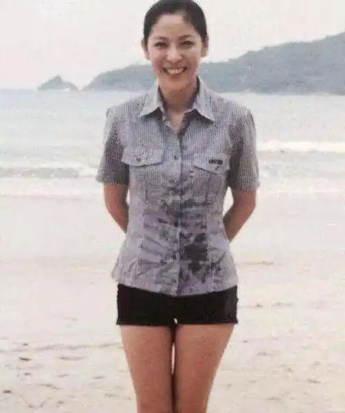 回顾陈岚6岁患白血病18岁被亲妈卖给舞厅凭着性子逆转人生