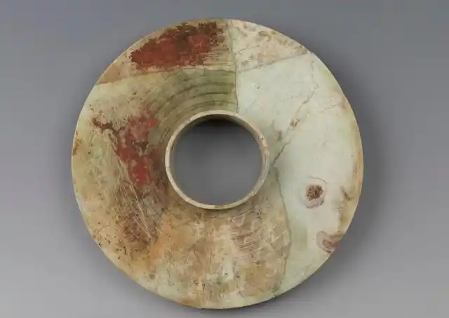 遗址布局和出土文物相似专家三星堆和盘龙城进行过文化交流