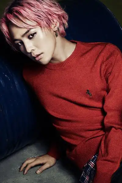 权志龙帅气演绎佐丹奴副牌bsx新款