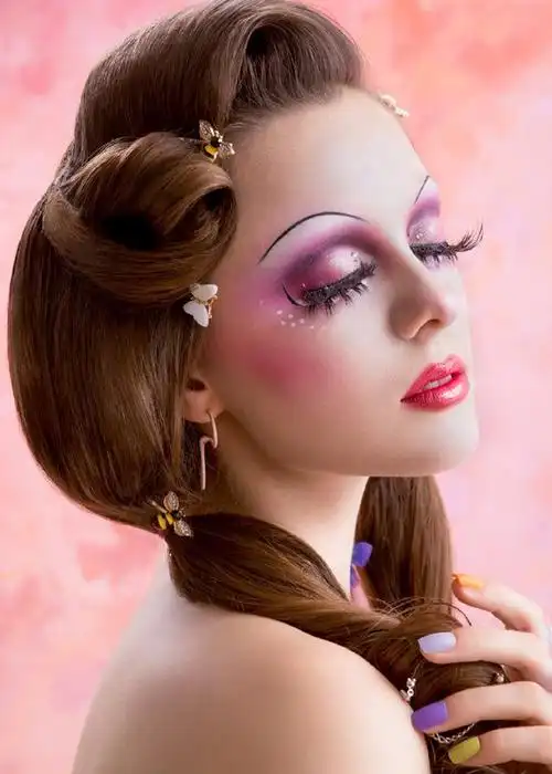 海口红妆学校夸张的创意妆容作品