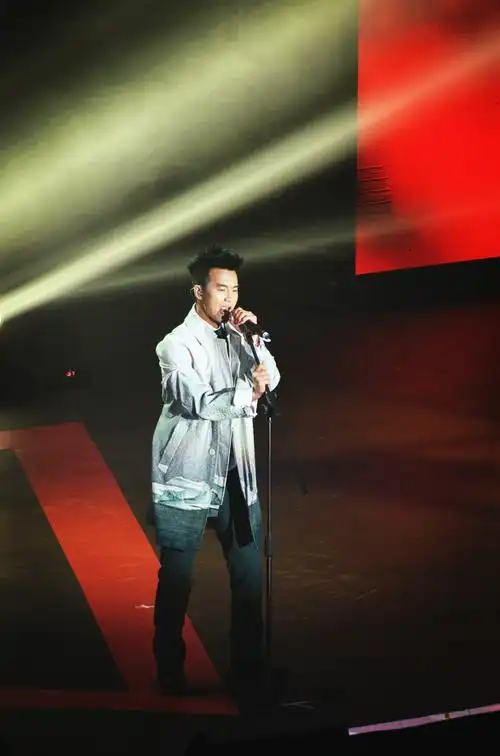 苏州市体育中心体育馆 2013快乐男声巡回演唱会苏州站 三太子①