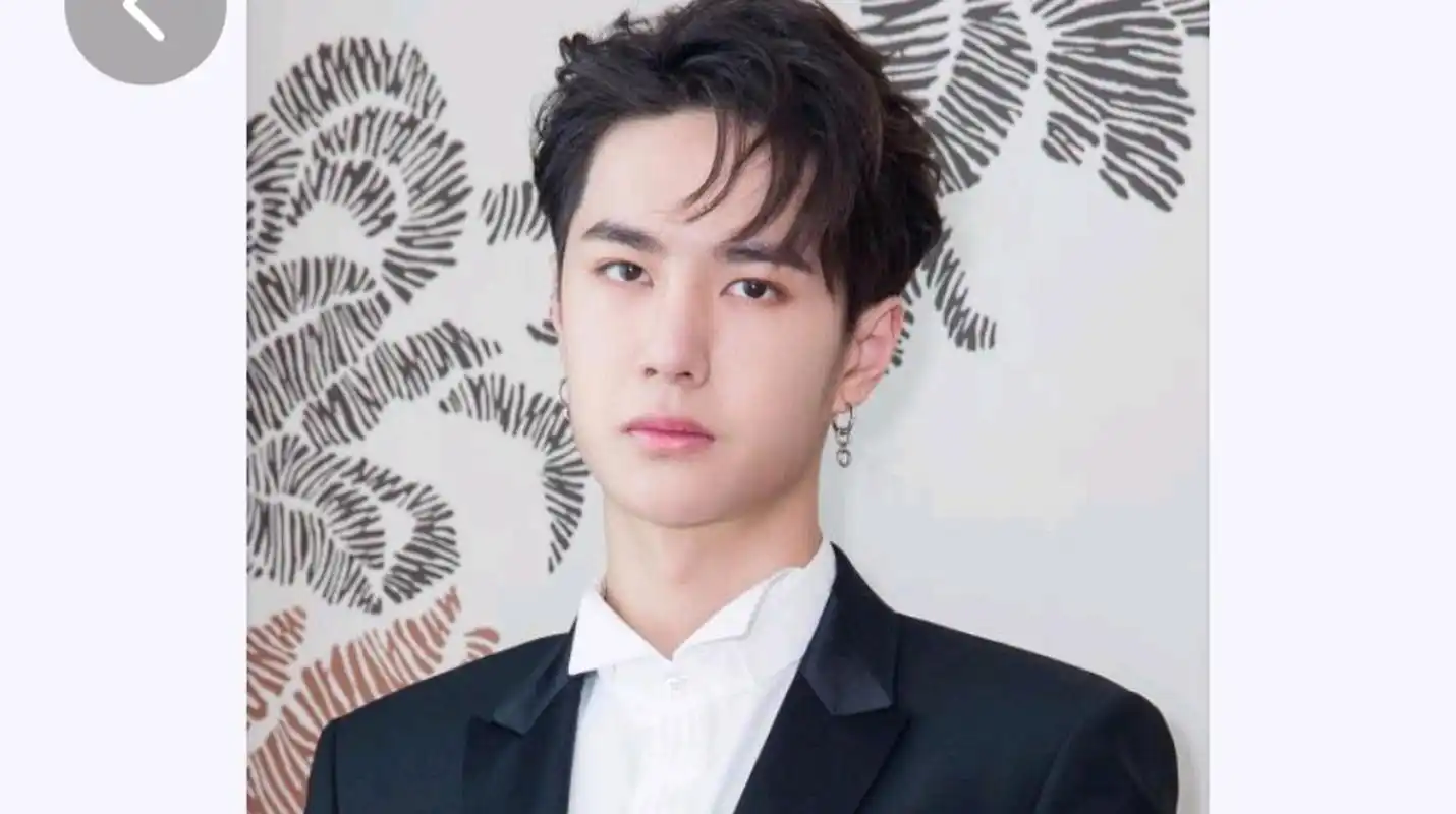 王一博身高180,1997年8月5日出生于中国河南省洛阳市,影视剧有