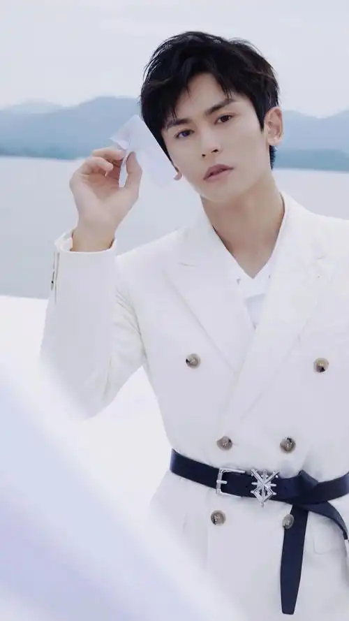 第147期手机壁纸爱豆壁纸张哲瀚手机壁纸图