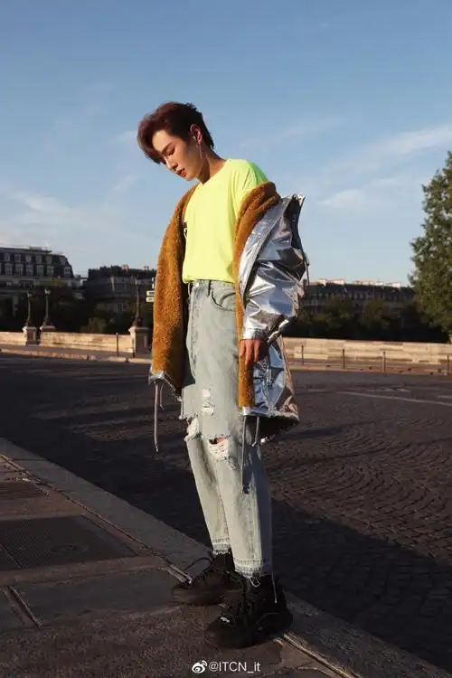 李汶翰穿着:look1:all from