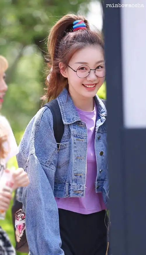 96帮在头发上的小彩虹呢@创造101-蜜蜂少女队徐梦洁【禁二改商用