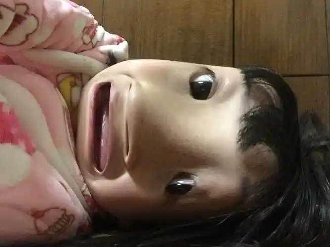 好夸张的我,四方脸