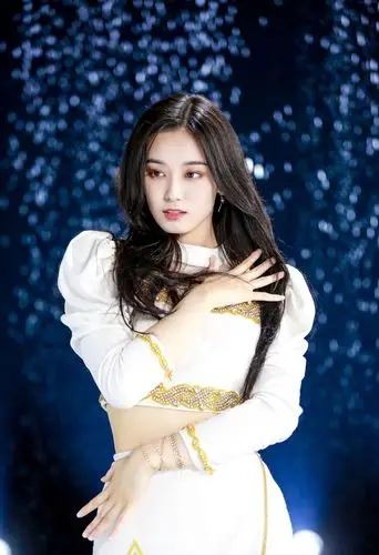 创造营2020第二场公演徐艺洋舞台绝了酷飒唱跳沾水甩头发获撑腰王