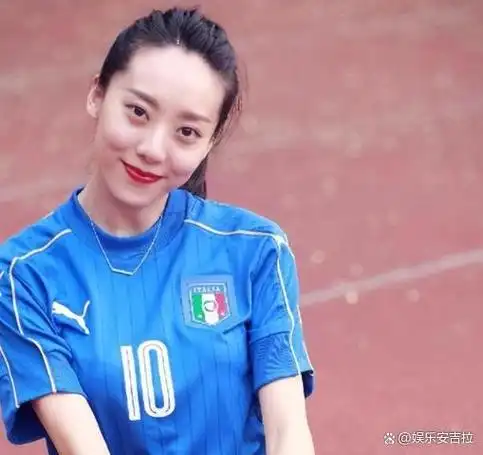 她5年前被周星驰捧红,随着"消失",让看到娱乐圈最残忍