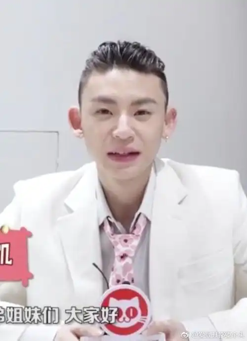 小鬼的颜值有被承认过吗