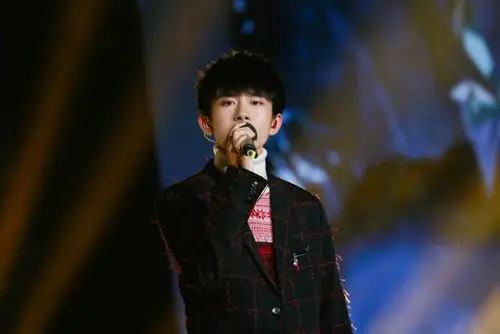 易烊千玺.16岁生日会