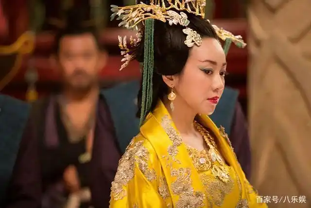 不受年龄的约束,寻求更多无限的可能,闫妮的魅力有谁能懂?