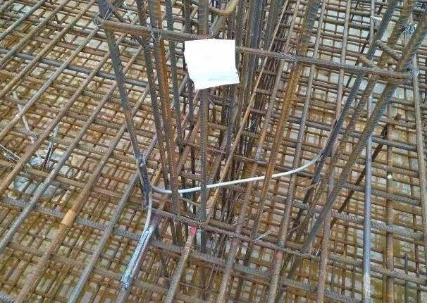 什么是防雷引下线的跨接