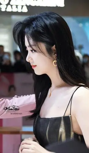 央视镜头下的谭松韵,网友:好绝!