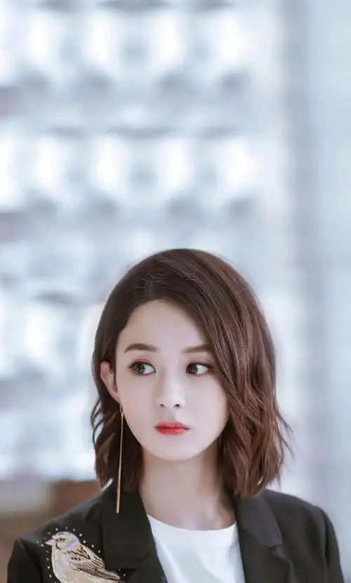 赵丽颖剪短发啦!