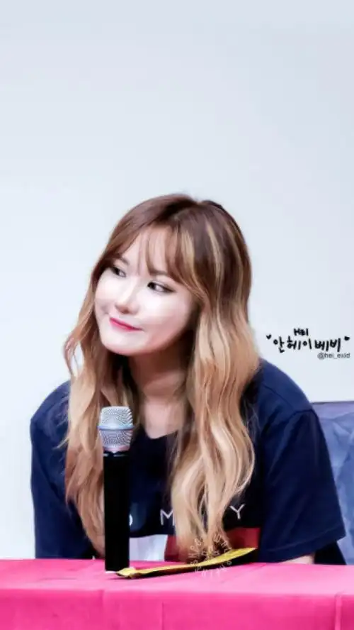 exid [ 安孝真 ]°le 禁二传二改抱图点赞