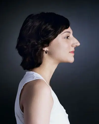 国外摄影师ted sabarese:高鼻子的侧面写真摄影