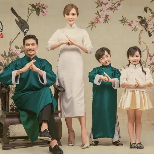 矢向中国风夏季家庭亲子四人装全家福摄影服装新款中国风复古喜庆儿童