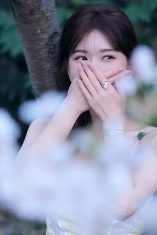 赵露思直播##赵露思 澳门鬼迷日眼的照片##赵露思