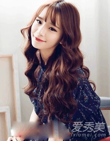 2015流行长发烫发发型 麦穗烫清新时尚