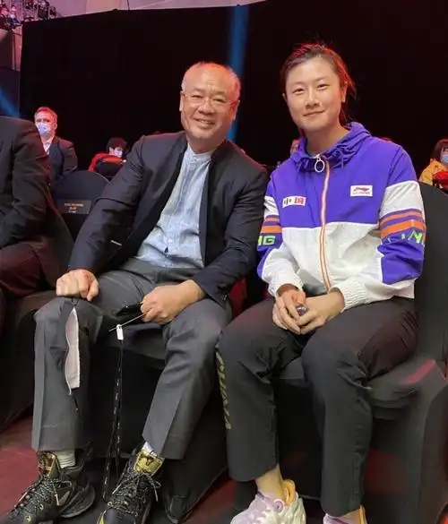 妻子年近4旬才生育,如今逆生长显年轻|李宁|陈永妍|李小宁_新浪新闻