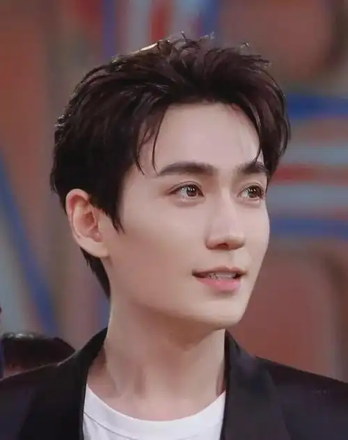 娱乐圈中五位眼睛最好看的男明星,个顶个的抢眼_网易订阅