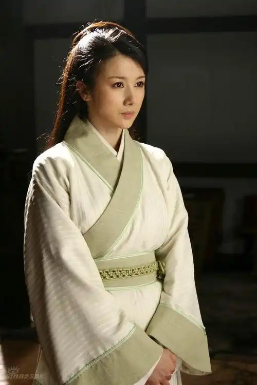 p>孙菲菲,1981年2月21日出生于陕西省西安市,中国内地女演员,毕业于