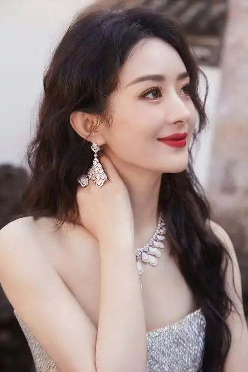 赵丽颖最新活动照, ashi 2023 秋冬高定,高级感满满……|赵丽颖_新浪