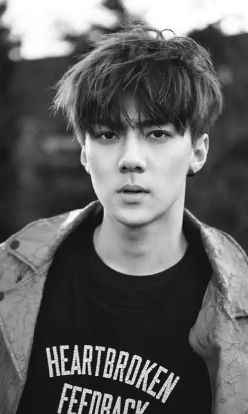 男神吴世勋时尚写真