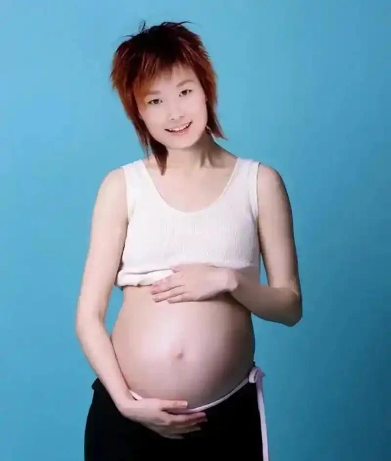 关于李宇春怀孕的消息,一直就没断过.