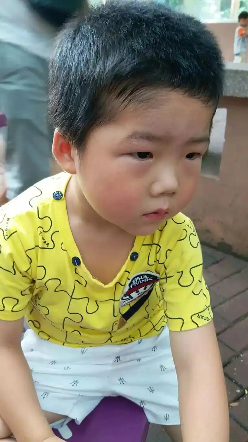 几张小时候的照片