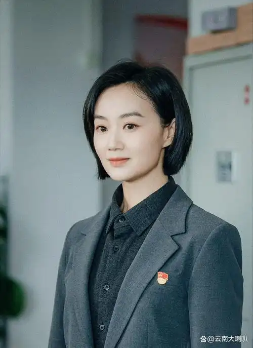 狂飙里的战菁一一直有个田园梦到云南旅游专跑菜市场