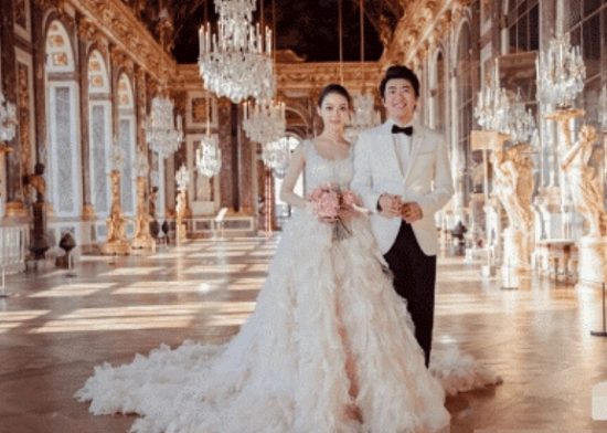 原创吉娜有多幸福?婚纱照都是独一无二的?这才是公主般的待遇吧