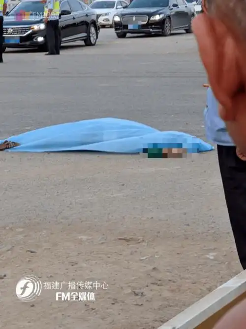 贵州发生车祸女孩当场身亡(贵州发生车祸女孩当场身亡事件)