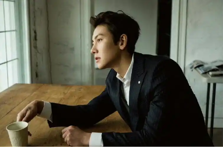 池昌旭 侧颜!侧颜!