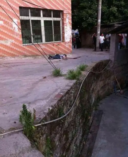 爆头哥周克华死了,在重庆被击毙!周克华击毙现场(图)