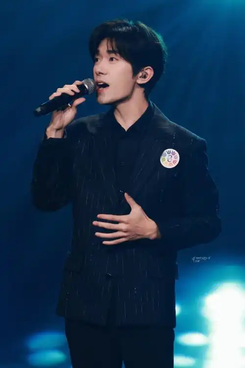 演唱会 690_1035 竖版 竖屏